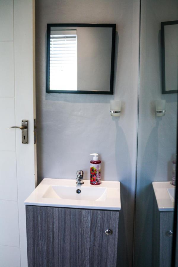 Jade Equestrian Apartment Port Elizabeth Exterior photo